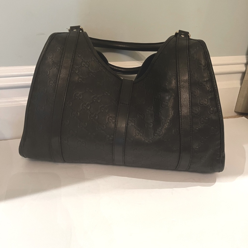 Gucci Guccisima Black Leather handbag Authentic Very good condition